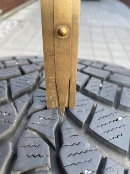 ZIMNÍ PNEU 235 40 19 235/40R19 92V Kumho WP71 - 3
