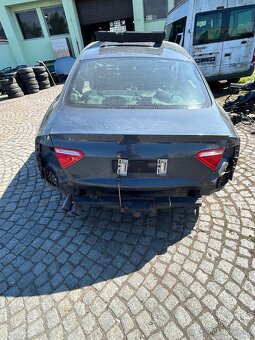 Audi A5 8T coupe karoserie,zadní část blatníky - 3