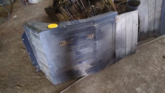 Blatníky z Tatra 815 - 3