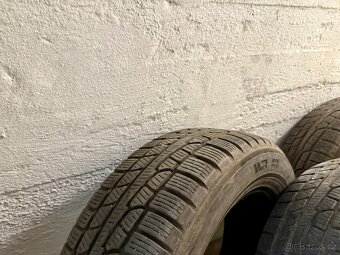 Zimni Nokian 225/60 r17 - 3