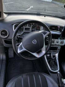 Lancia Delta - 3