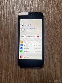 Apple iPhone SE 32GB Černý - 3