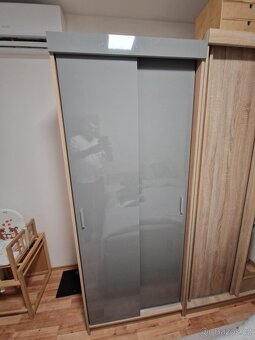Šatní skříň. H 60 x V 200 x Š 80 - 3