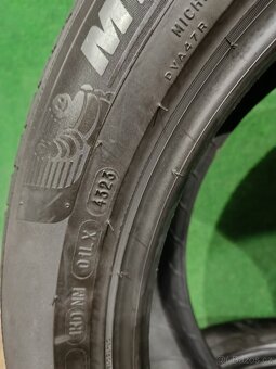 2ks zanovni letni 235/50/19 Michelin - 3