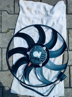 Ventilátor chladiče Škoda Kamiq 2Q0959455J - 3