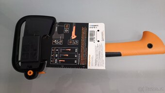 Sekera Fiskars x7 - 3