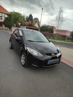 Mazda 2 1.3i, r. 2008 – 84 000 km, první majitel - 3