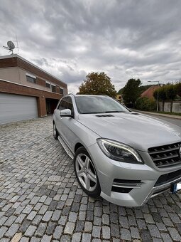 Mercedes-Benz ML 350 Bluetec 4Matic - 3