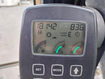 Bagr JCB JS 160 W - 3