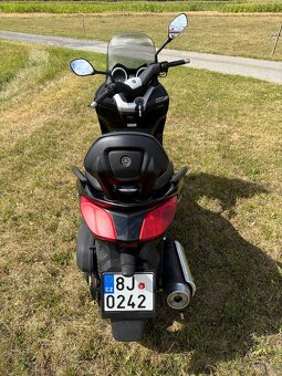 Skůtr yamaha xmax 250 - 3