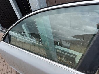 Levé přední dveře Superb 2 - 3