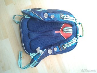 Prodám školní batoh Topgal - 3