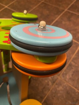 Dřevěné chodítko BigJigsToys - zahrada - 3