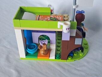 LEGO Friends 41327 Mia a její ložnice - 3