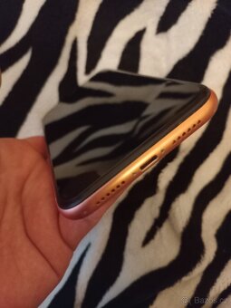 Iphone Xr - 3