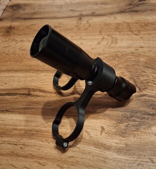 ✅Držák externího přisvitu Hikmicro Habrok 4K - 3