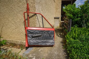 Různé díly ze Škody 105 model M - 3