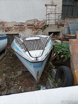 Loď AR-550 - 3
