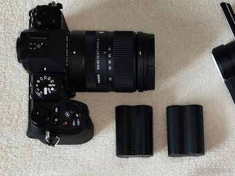 Nový Fujifilm X-S20 + Sigma 18-50mm 2.8 + Kit Lens - 3