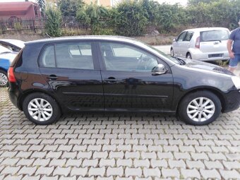 VW GOLF 5,, 1,6i BENZIN 75 KW= KLASIKA ZA 59000 KČ - 3
