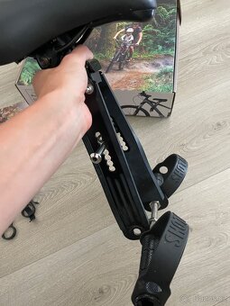 Shotgun sedacka na kolo - 3
