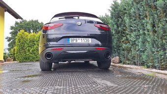 Alfa romeo Stelvio - 3