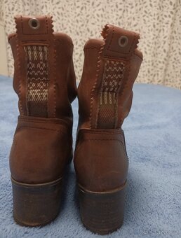 Kožené polokozačky vel. 37 - 3