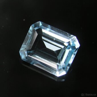 Topaz- oktagon-5,26 ct. - 3