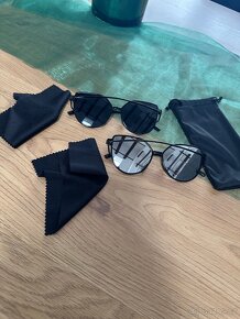 Dvoje sluneční brýle - 3