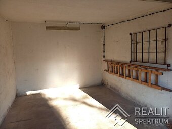 Zděná Garáž ve VYHLEDÁVANÉ LOKALITĚ – LETOHRAD - 3