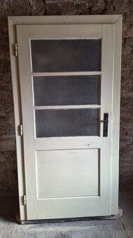 Dřevěné dveře + zárubně - 3