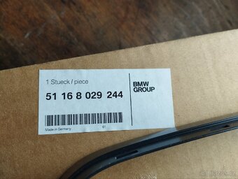 BMW 6 E63/E64 kryt pravého zrcátka - 3