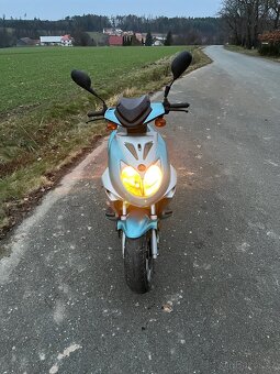 Skútr 50ccm - 3