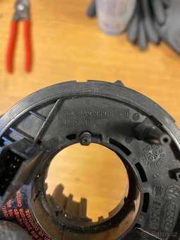 Vw Golf/ Škoda Octavia kroužek pod volant - 3