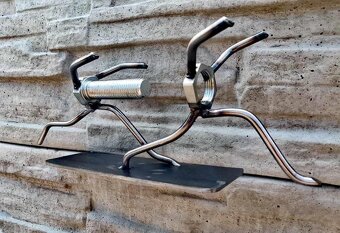 Šroubek honí matičku - 3