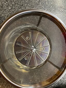 Odšťavňovač SENCOR SJE 741SS - 3