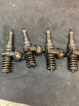 Vstrikovace, vstriky Audi A4 BKE - 3