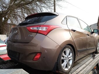 Hyundai i30 1,6crdi 81kW,r.v.2014 - 3