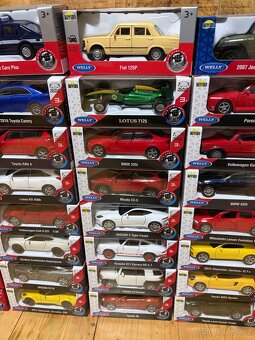 Modely aut welly 66 kusů - 3