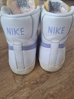 Dámské tenisky Nike Blazer - 3