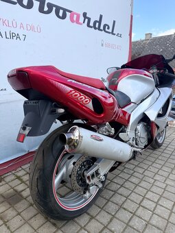 Yamaha YZF1000R Thunderace - 3