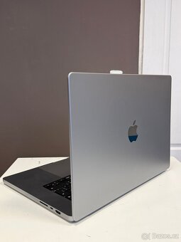 MacBook PRO 16” M1 PRO 32/1 TB - 3