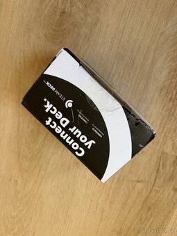 Steamdeck s originálním příslušenstvím - 3