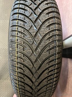 ALU kola 5x114,3 R15 (P306) - 3