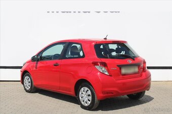 Toyota Yaris 1.0 VVT-i Entry 51kW ČR (2012) - 3