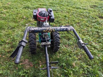 Jednoosý malotraktor ROBOT - 3