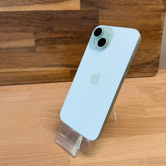 iPhone 15 128GB světle zelený (12 měsíců záruka) - 3