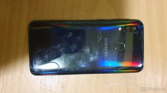 samsung galaxy a40 - 3