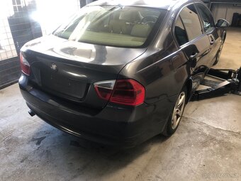 BMW E90 318d - Veškeré dily - 3