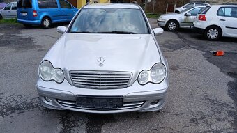 Mercedes c220 cdi 110kw rok 2005 face - 3